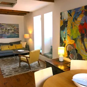 Magnificent Duplex In Mouraria Apartment