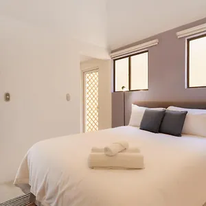 H13-101, Efficiency Studio Next To The Airport Apartamento Guatemala